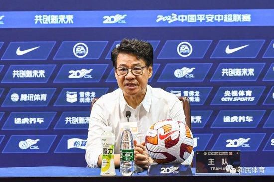 无论如何，我作为球迷在多伦多举行了庆祝活动，我和孩子们在家里欢呼，因为我知道球员们，尤其是我们的城市，是多么关心这个冠军。
